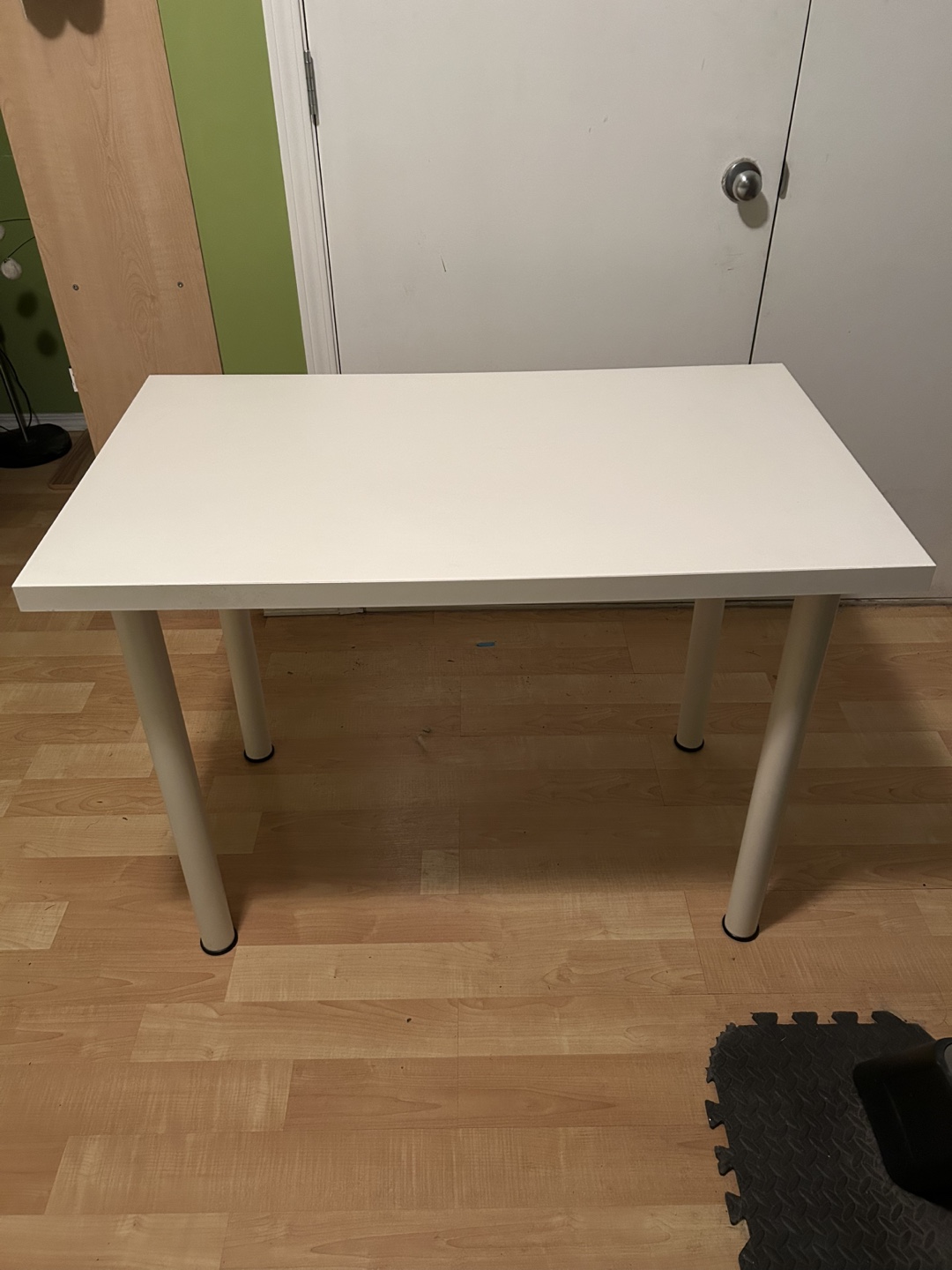 IKEA LINNMON/ADLIS Table