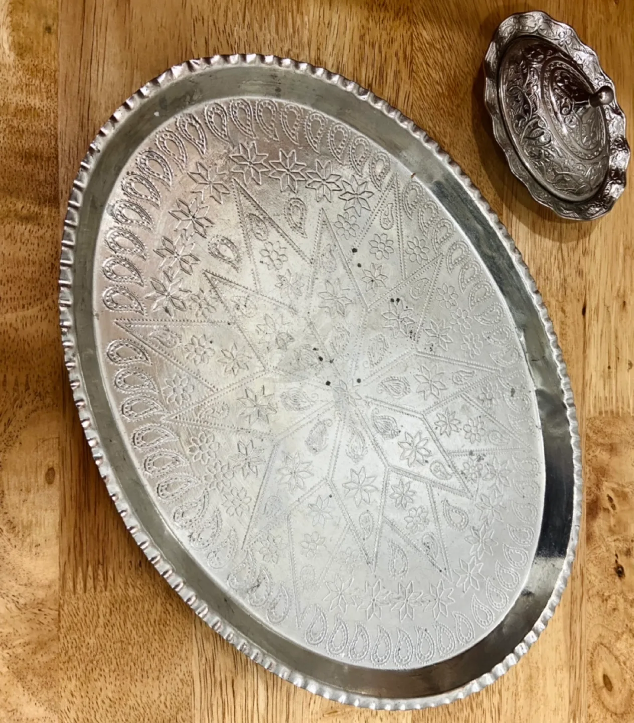 Silver Serving Tray image indicator(2)