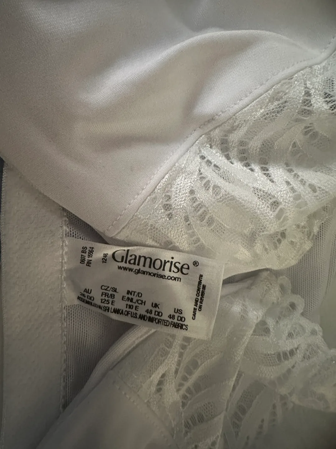 Glamorise White Lace Bra Size 48DD image indicator(2)