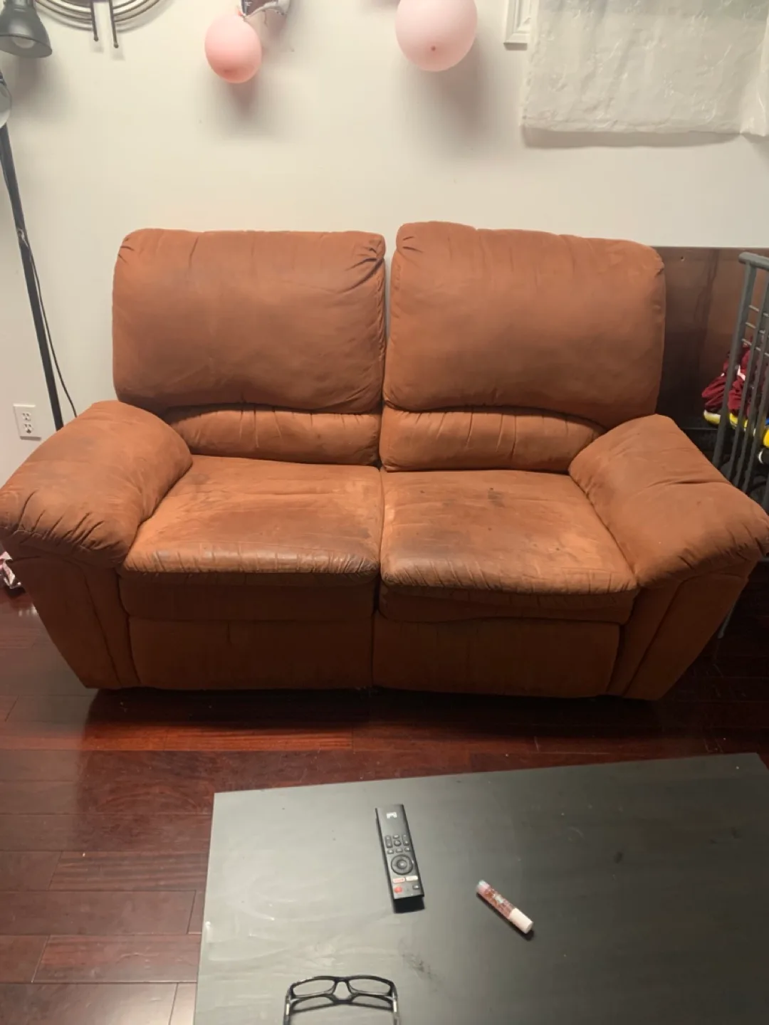 Love Seat Sofa (Please Read) image indicator(4)