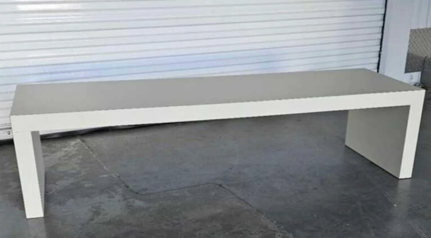 White Coffee Table image indicator(3)