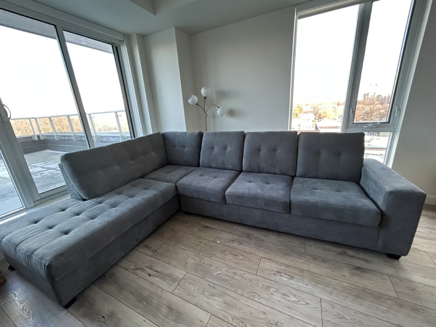 Grey sectional sofa / couch image indicator(2)