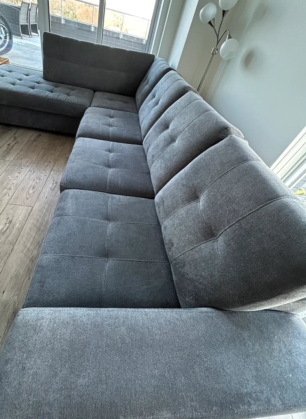 Grey sectional sofa / couch image indicator(3)