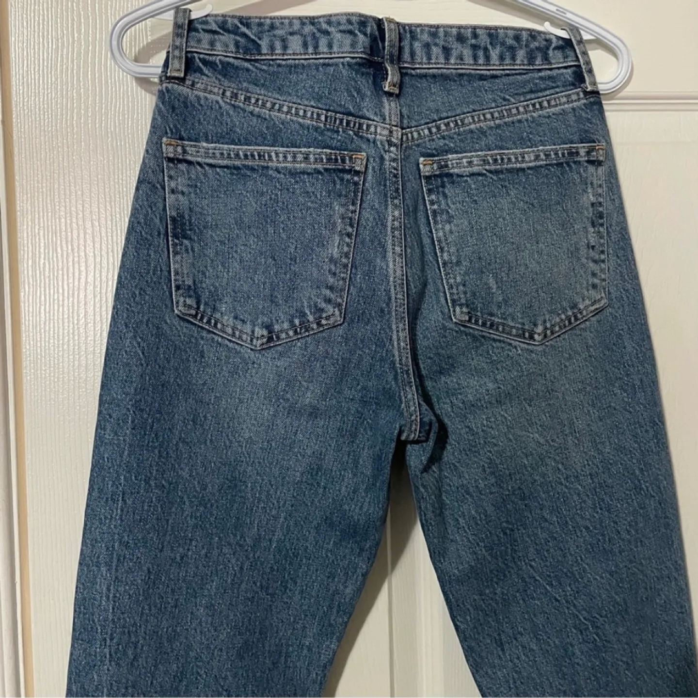 Zara Distressed Jeans. Size 2 image indicator(5)