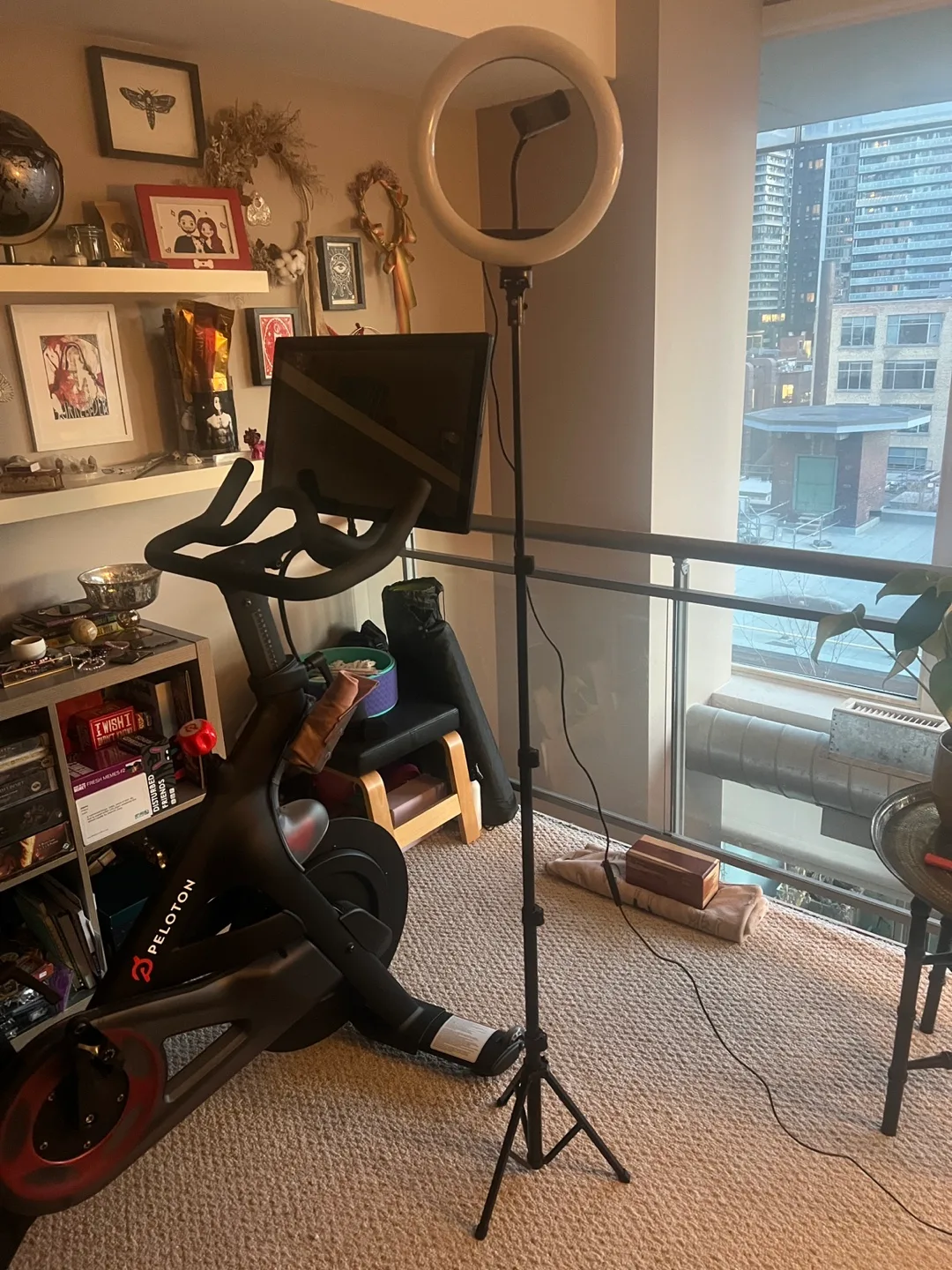 Ring Light with Tripod image indicator(2)