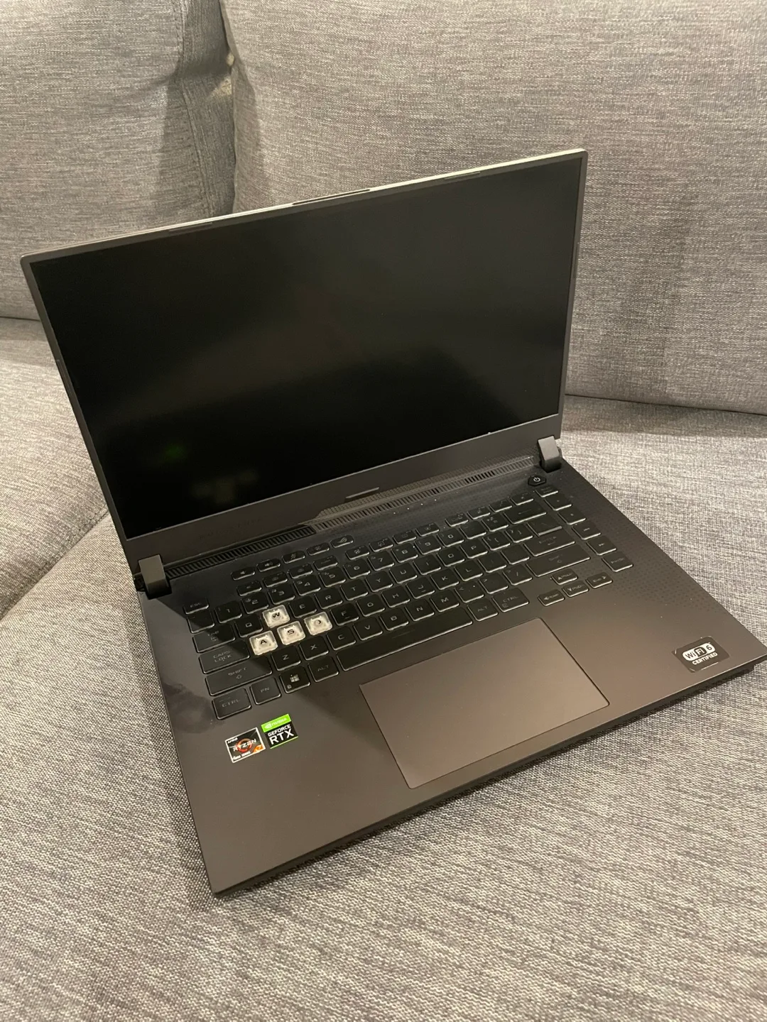 ASUS ROG Strix G15 Gaming Laptop image indicator(2)