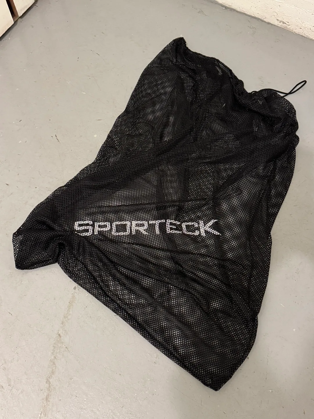 ⚽️ 5 Adidas Balls & ball bag image indicator(4)