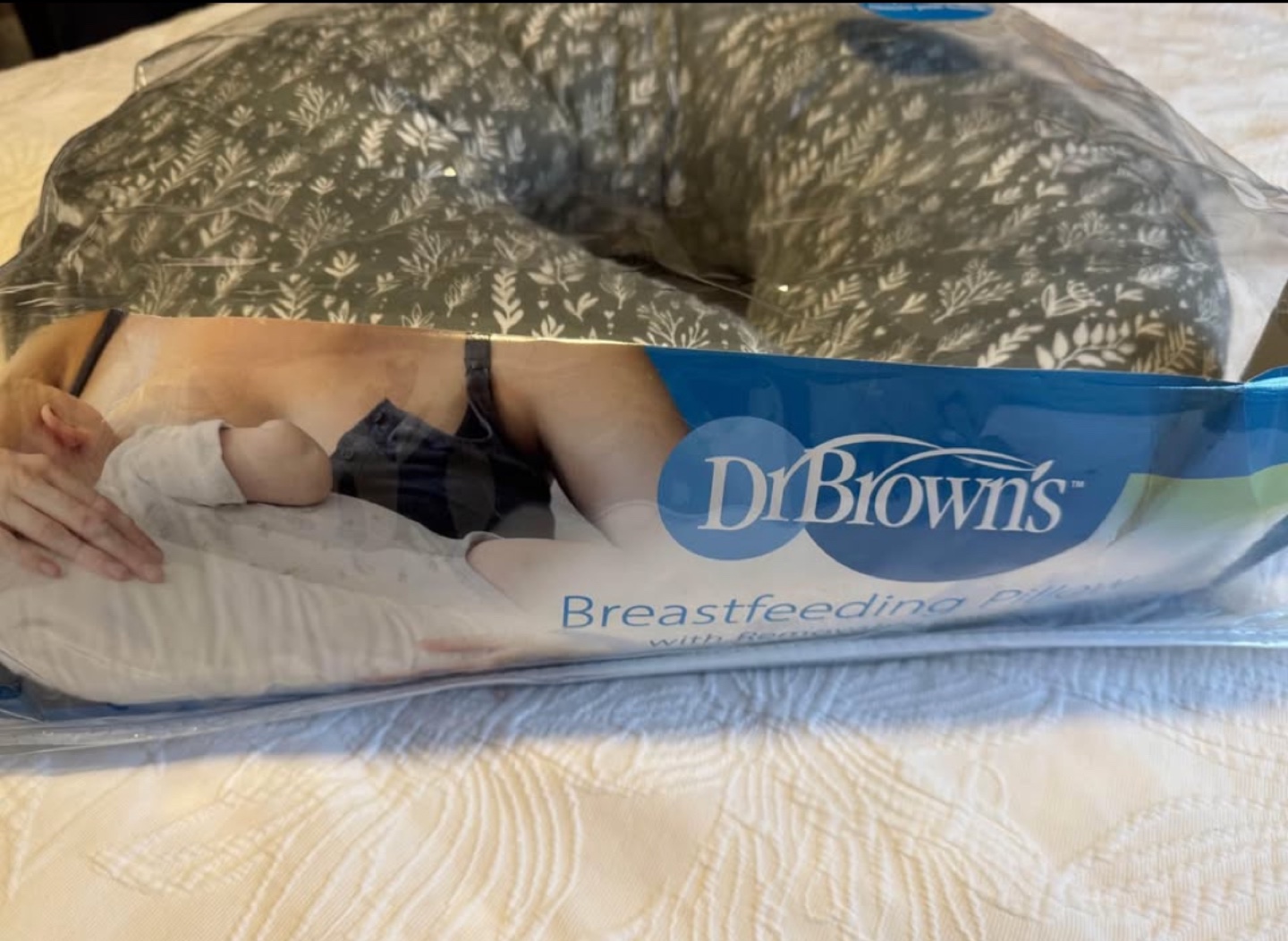 Dr Brown's Breastfeeding Pillow - photo 3