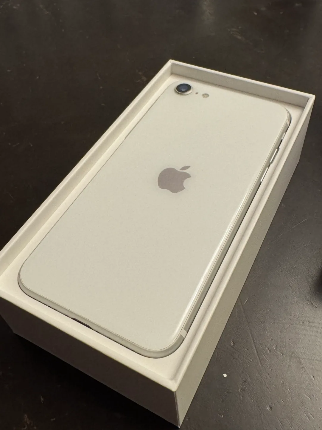 iPhone SE 2020 128GB White image indicator(4)