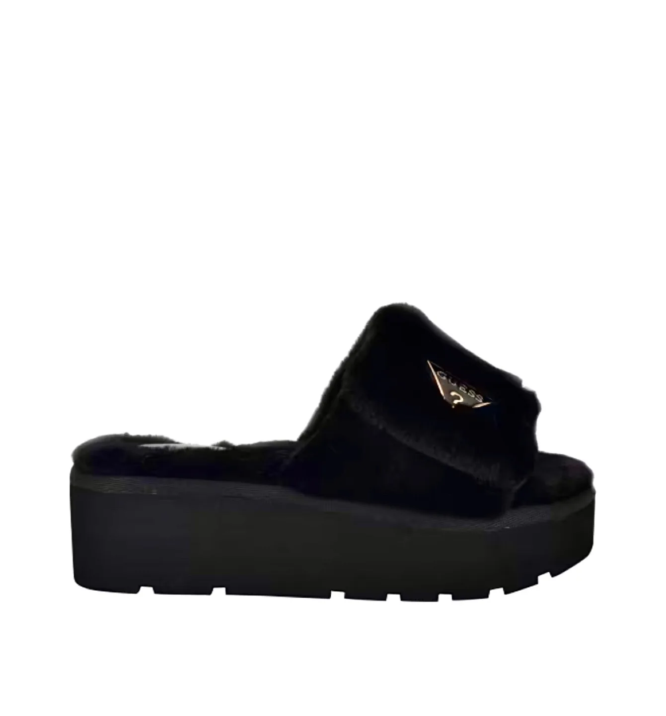 🍓NEW in package GUESS Fur 2-3” Platform Slide Sandals image indicator(4)