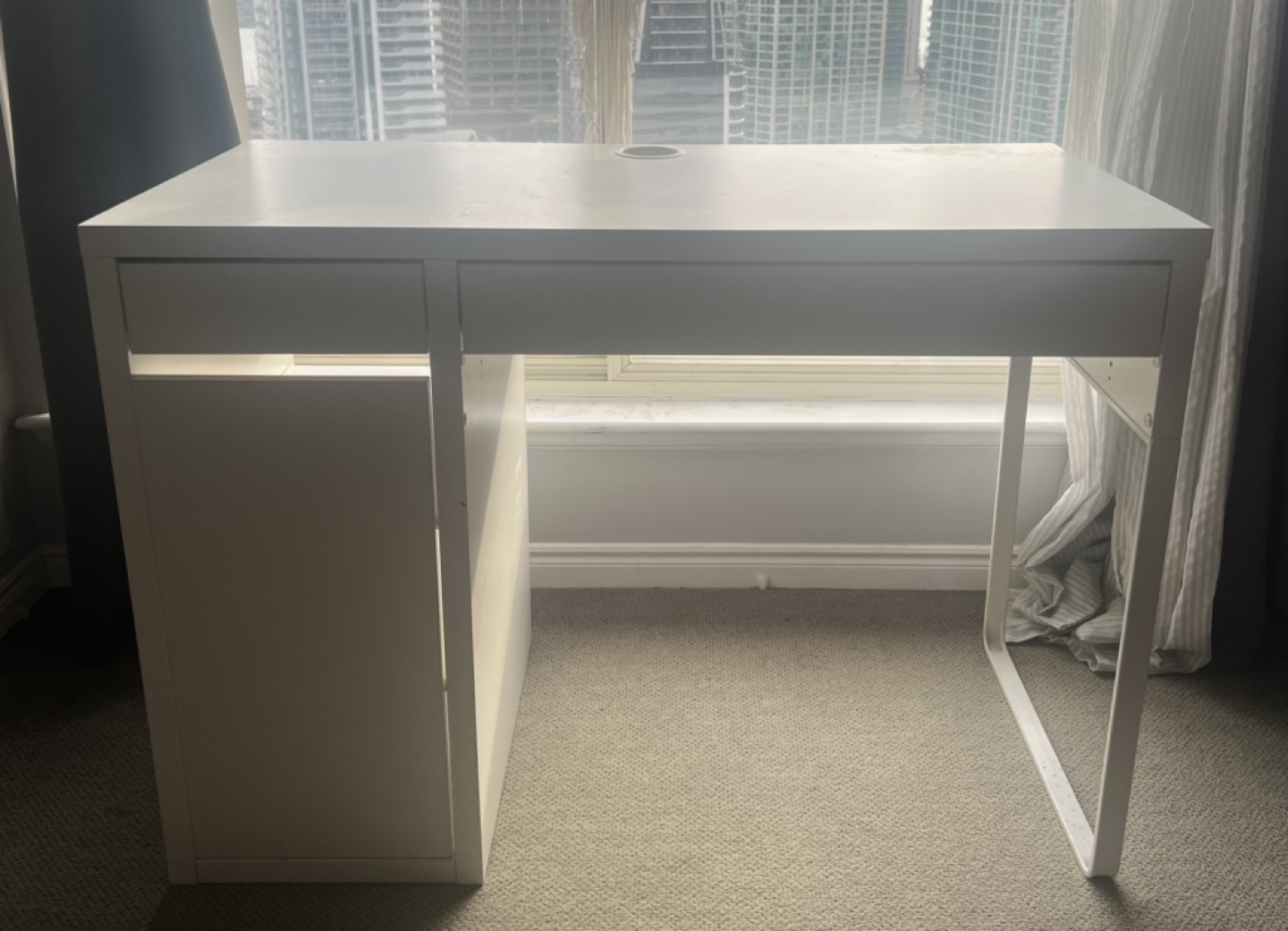 White Desk with storage compartment - photo 5
