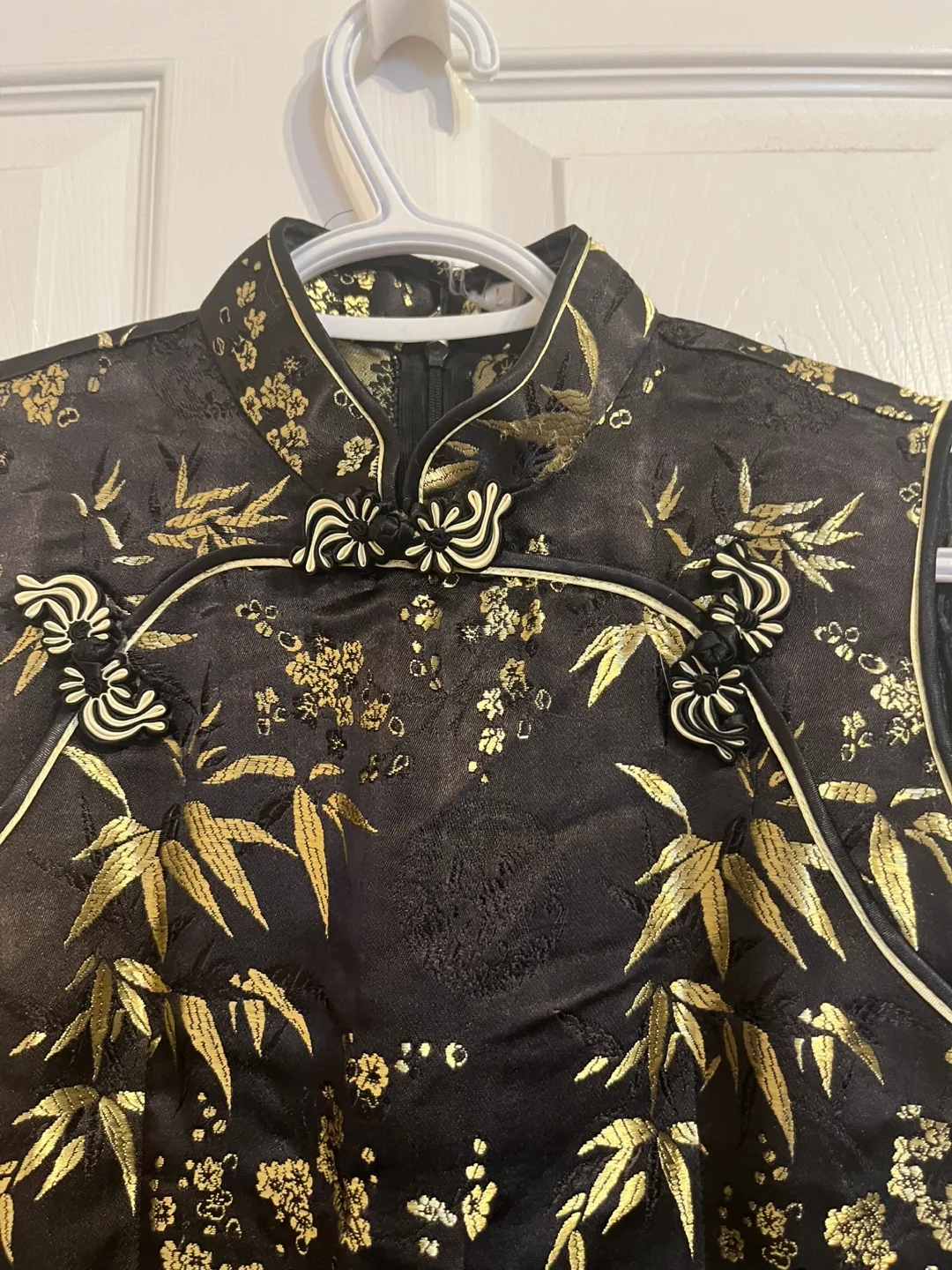 Black and Gold Cheongsam Dress image indicator(3)