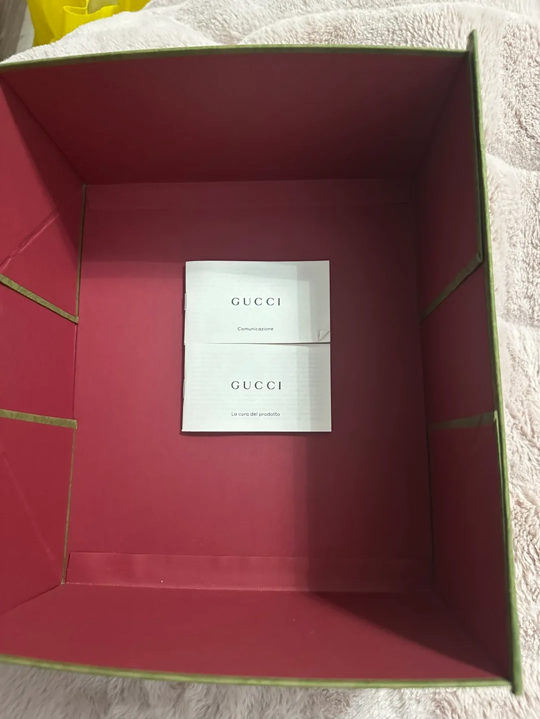 Authentic GG Small Marmont Shoulder Bag image indicator(4)