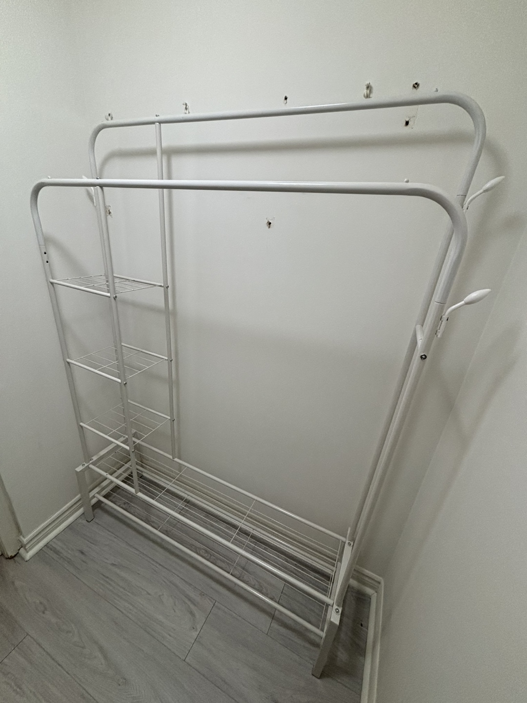 White Metal Clothing Rack - photo 2