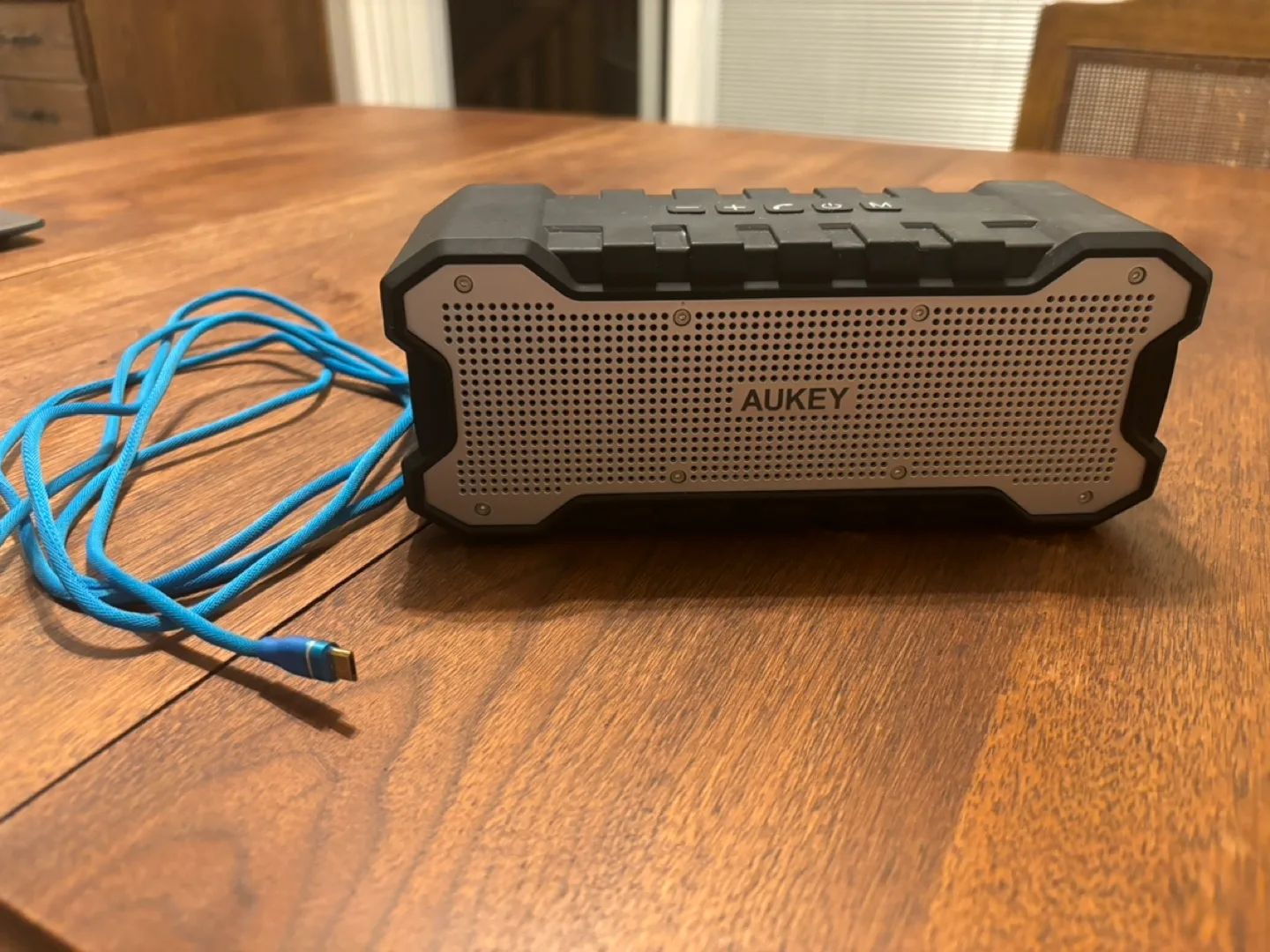 AUKEY Portable Bluetooth Speaker image indicator(7)