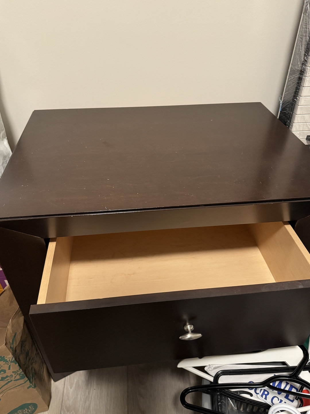 Nightstand with two drawers - photo 2