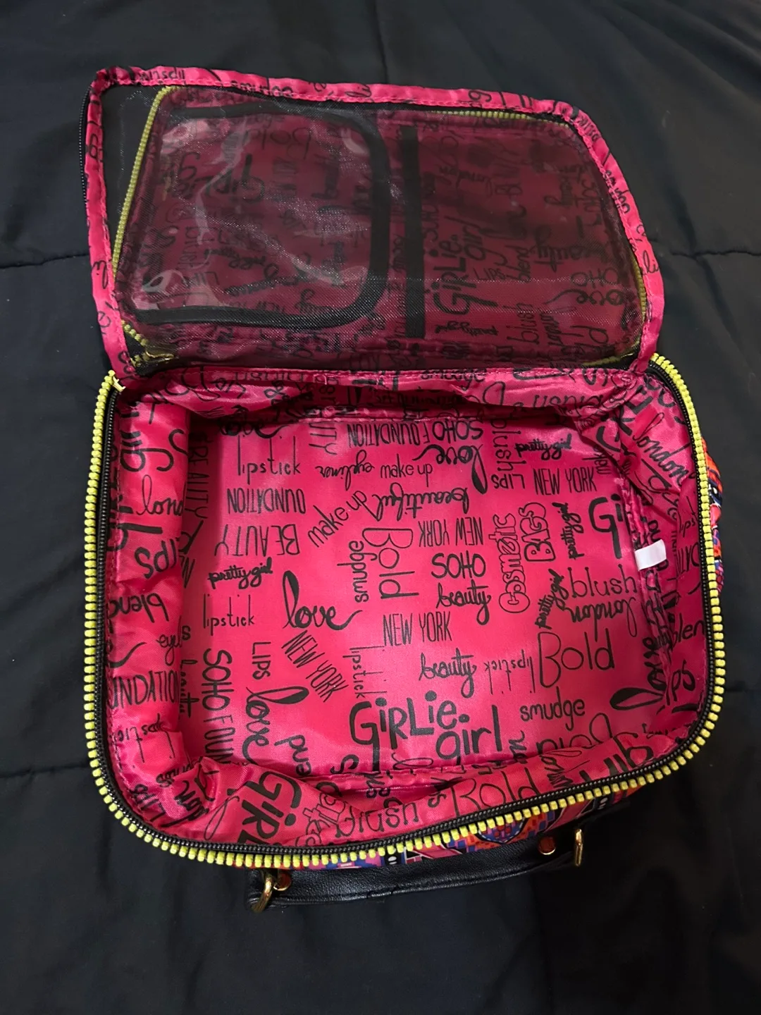 2 Makeup/Organizer/Travel Bags! image indicator(3)