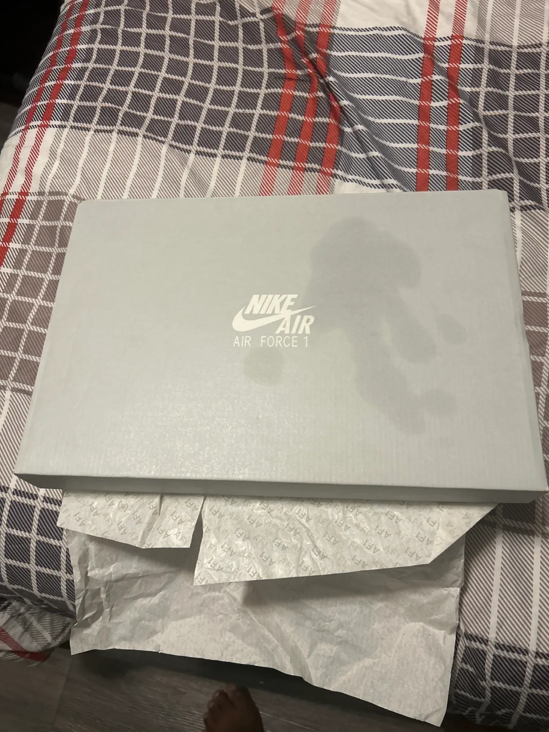 Air Jordan 1 Retro High OG 'UNC' Size 10 image indicator(3)