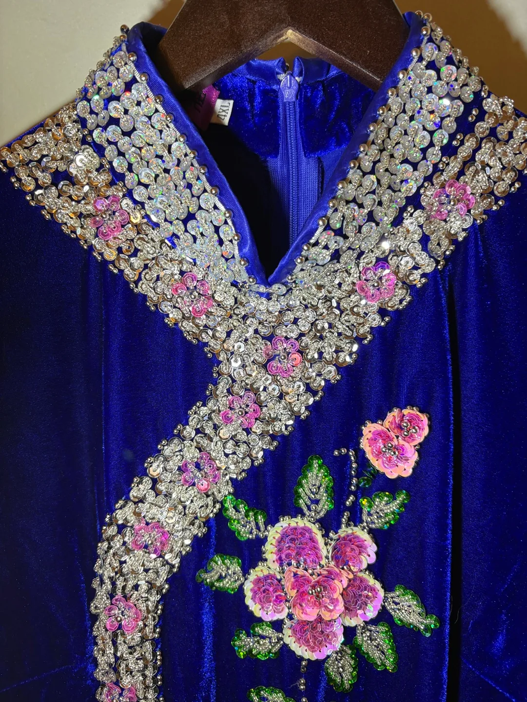 *New* Flower Chinese Blue Velvet cheongsam qipao hand sewn beads image indicator(8)