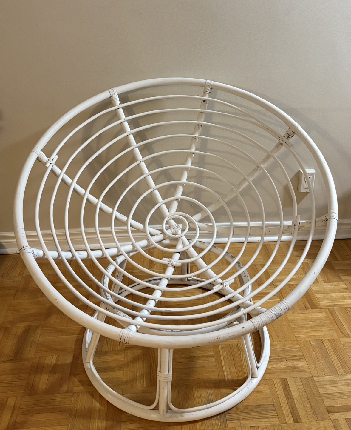 Round Rattan Chairs - photo 2