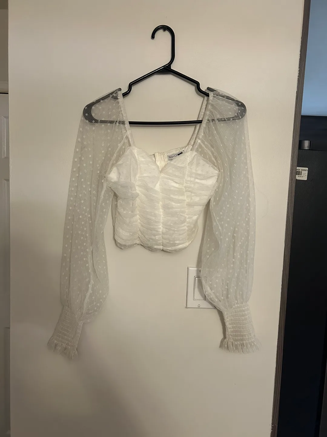 Long sleeve lace top thumbnail