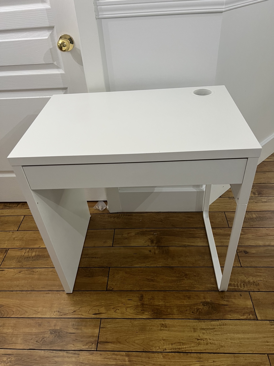 IKEA White Desk - photo 2