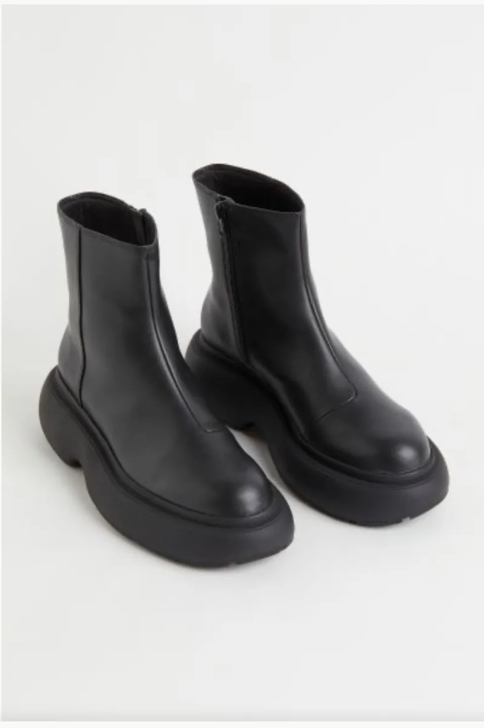 Black Platform Boots thumbnail