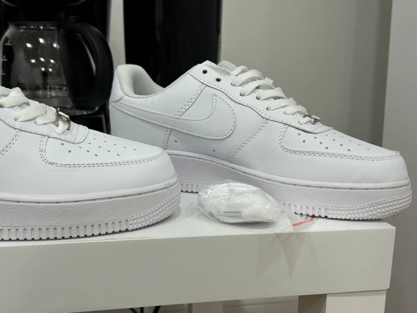 Nike Air Force 1 Low brand new image indicator(2)