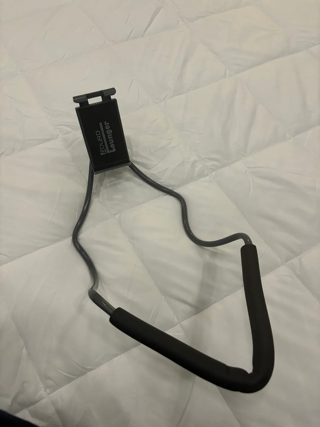 Lounger Phone Neck Holder image indicator(2)