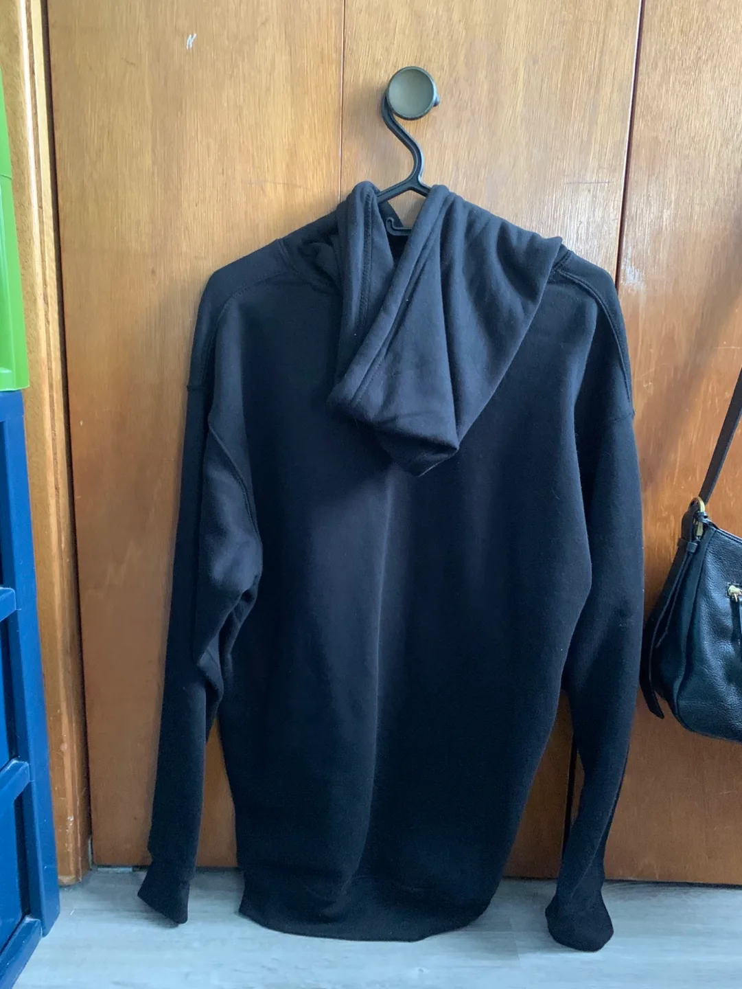 Black Basketball Hoodie image indicator(2)