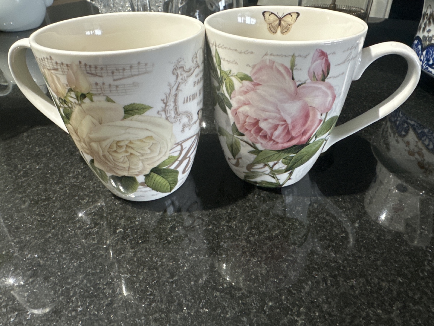 Two Floral Mugs - photo 2
