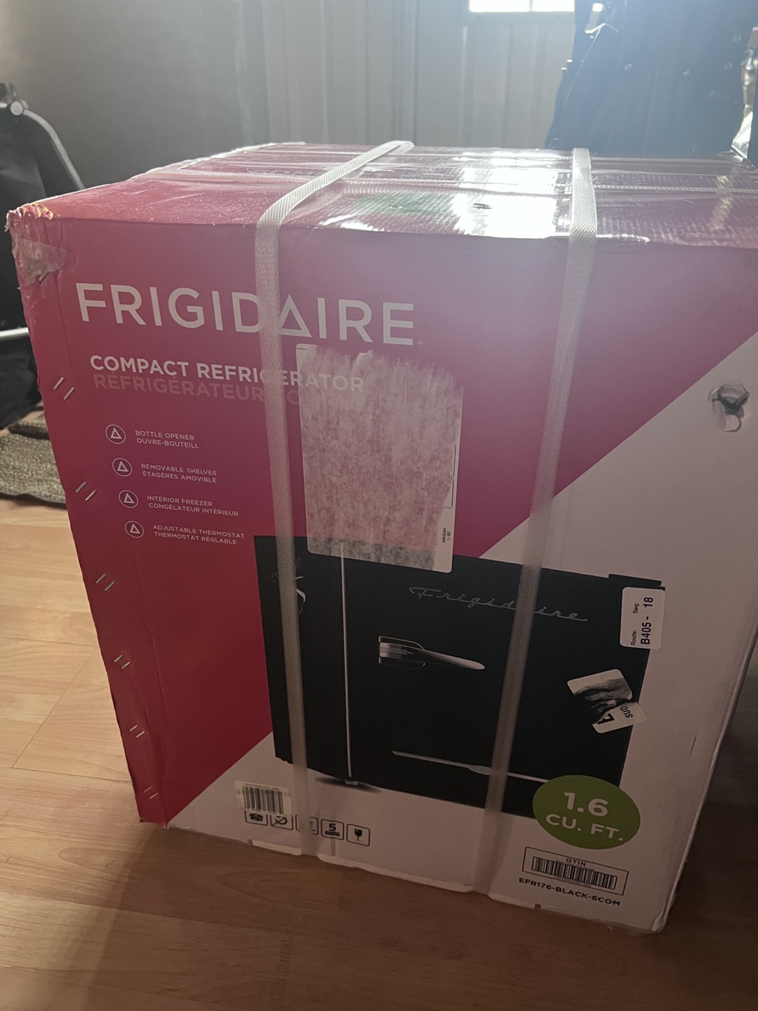 Mini fridge - Brand new
