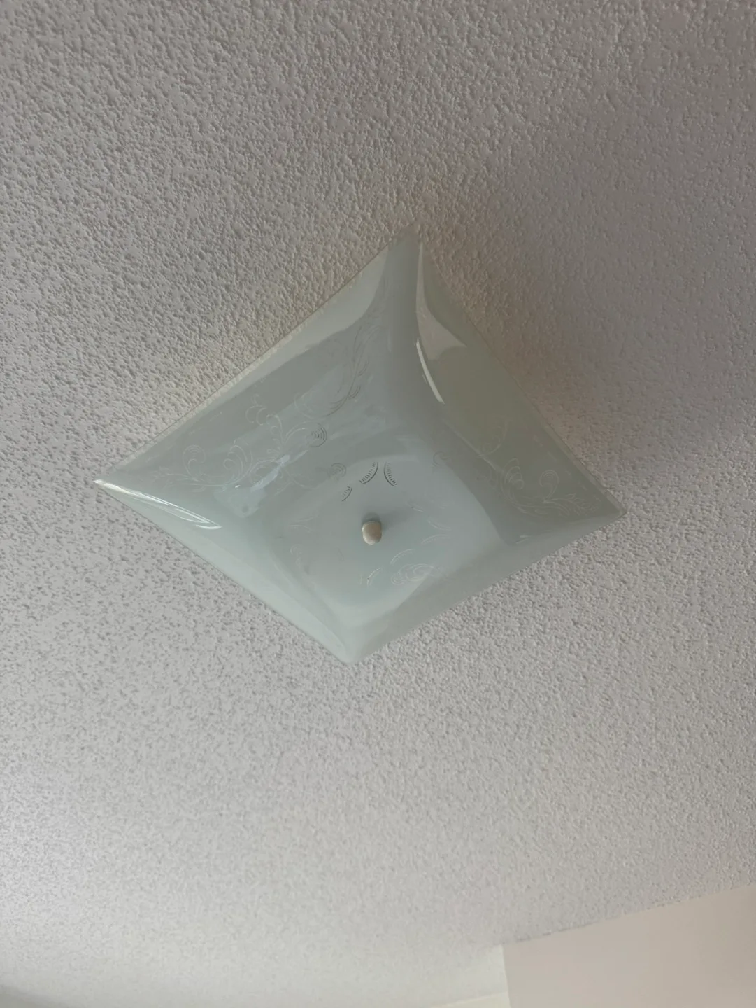 Ceiling Light Fixture image indicator(2)