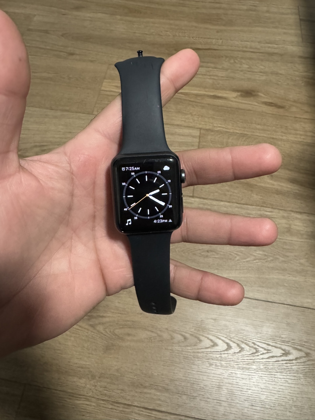 iphone 16 apple and apple watch - photo 4
