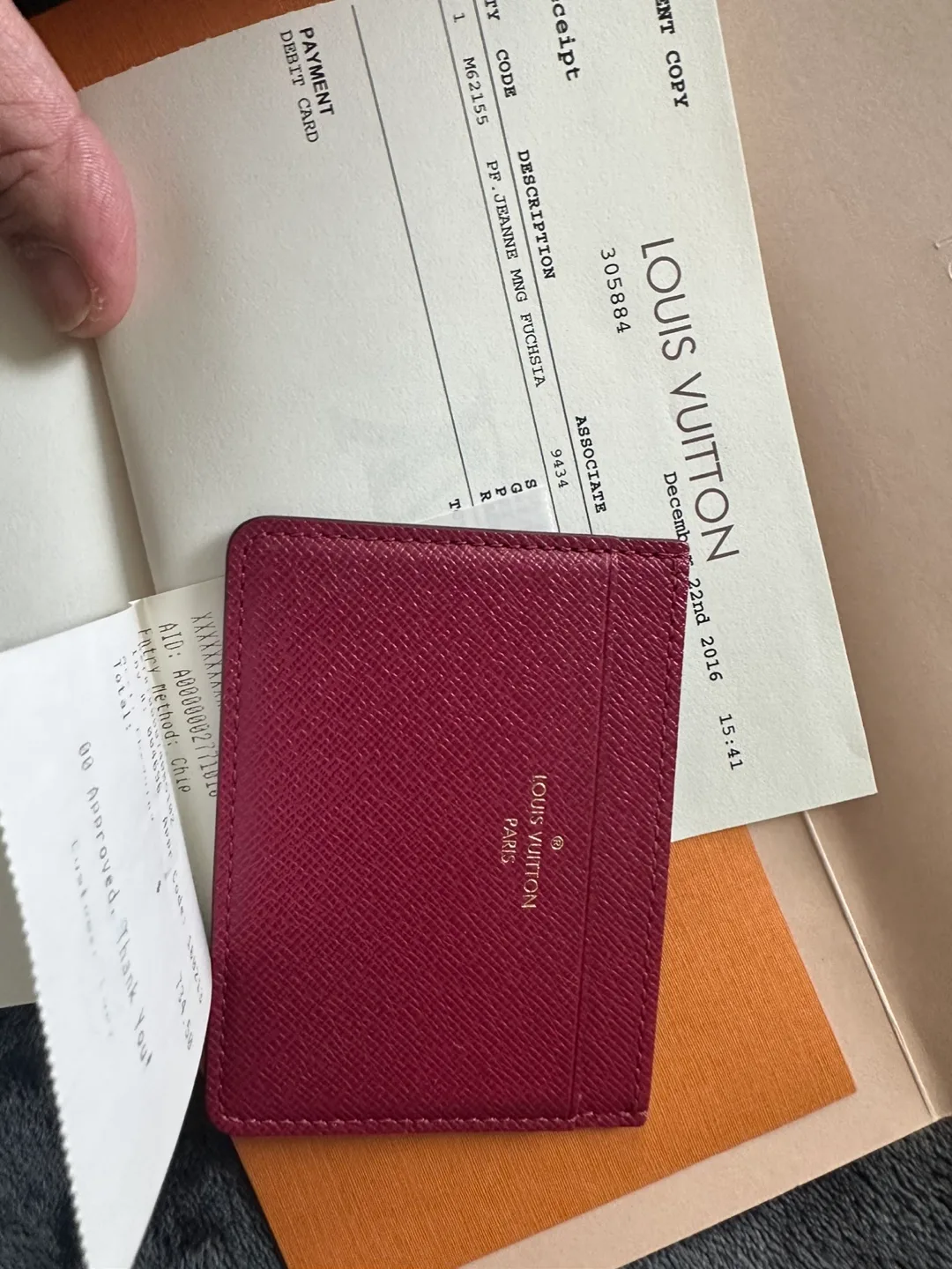 Authentic Louis Vuitton Card Holder image indicator(6)