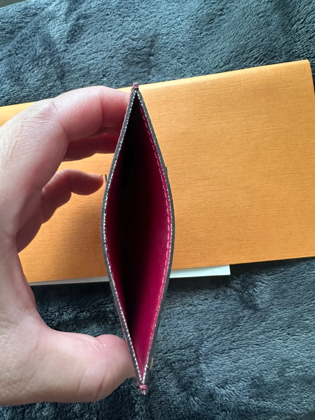 Authentic Louis Vuitton Card Holder image indicator(5)