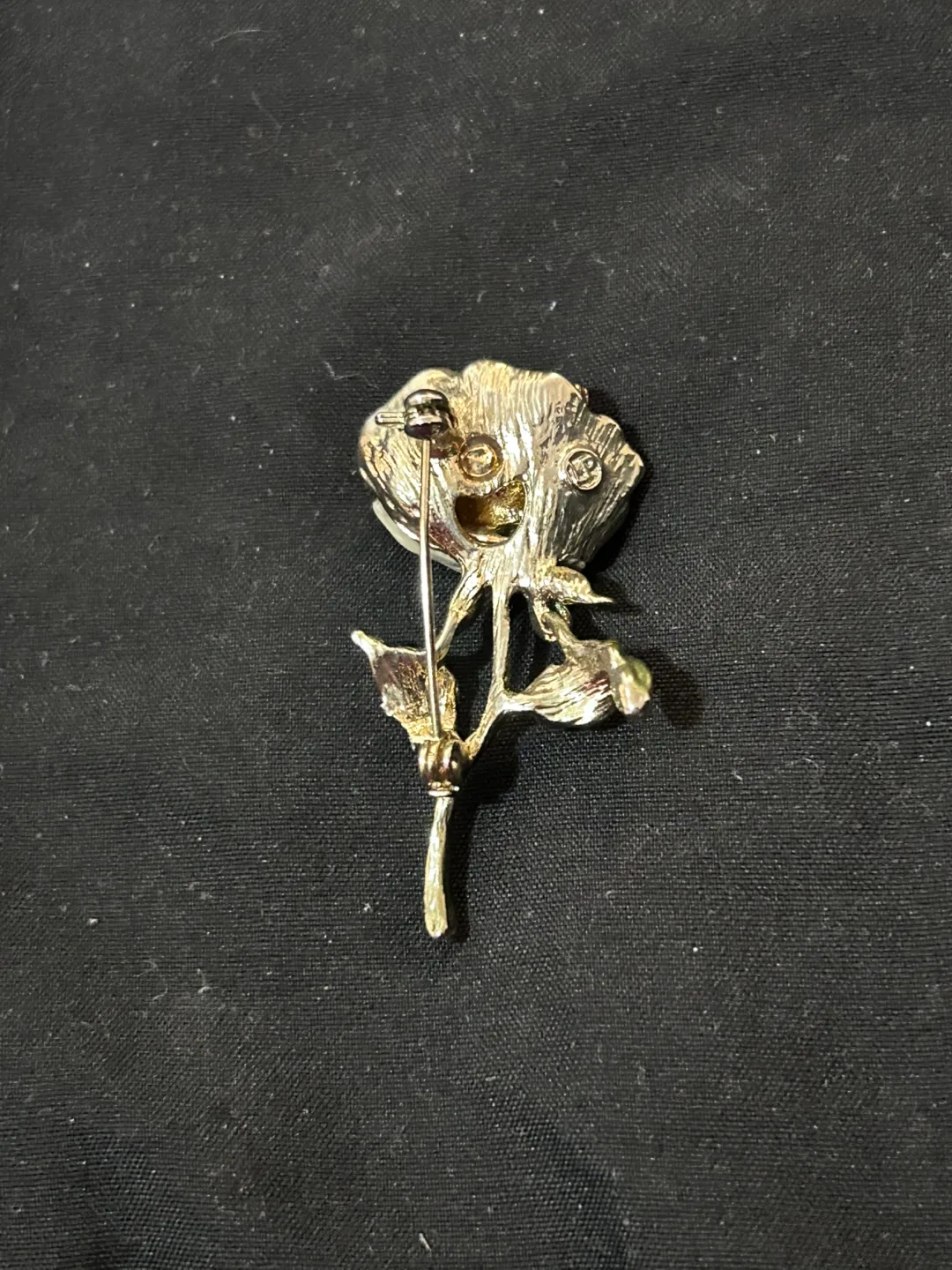 (swipe) Vintage Gold Tone Rose and Ladybug Brooch Pin Set image indicator(2)