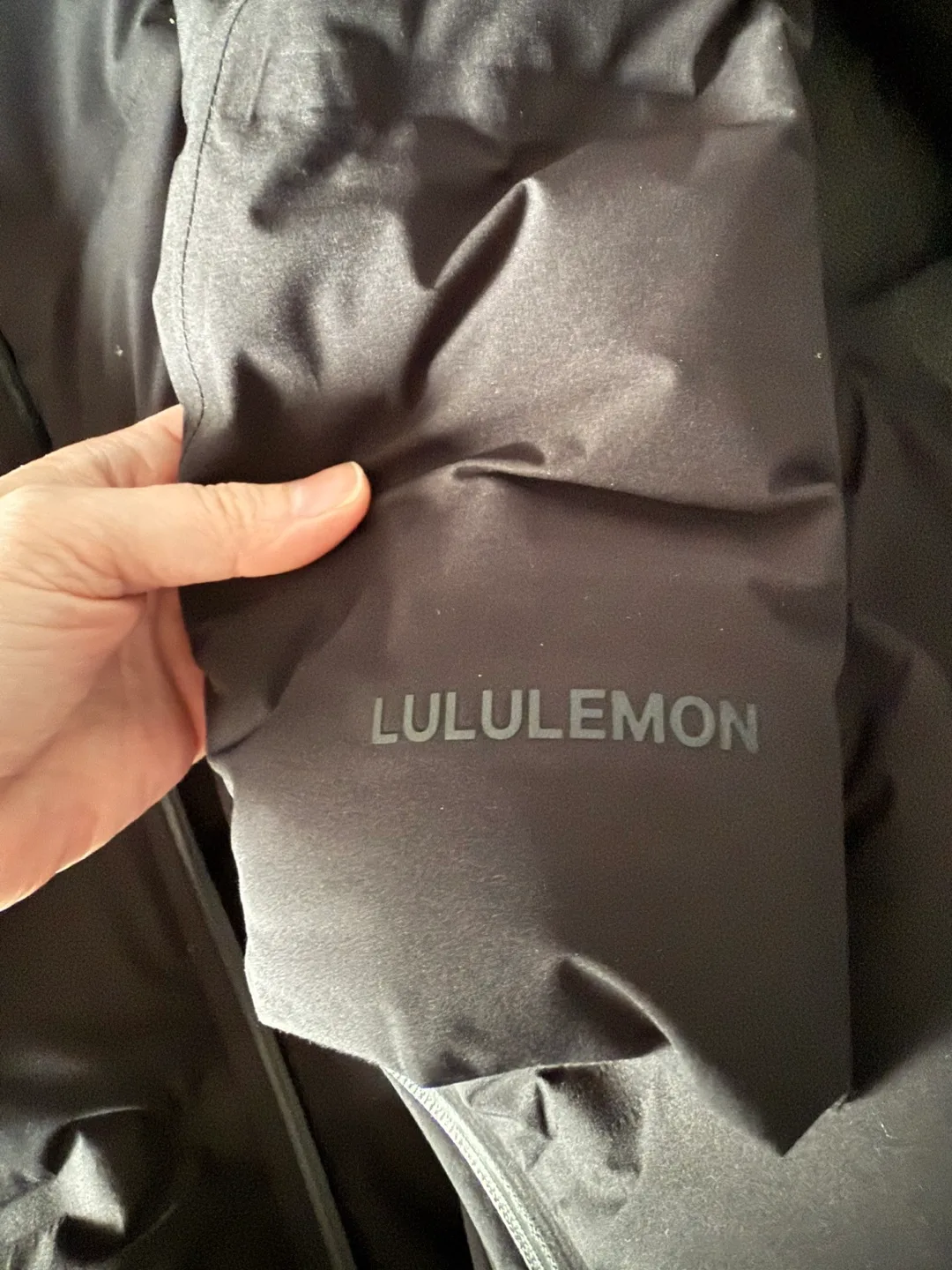 Lululemon Down Coat image indicator(3)