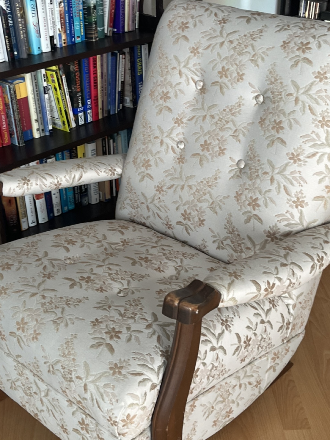 Vintage Rocking Chair - photo 2