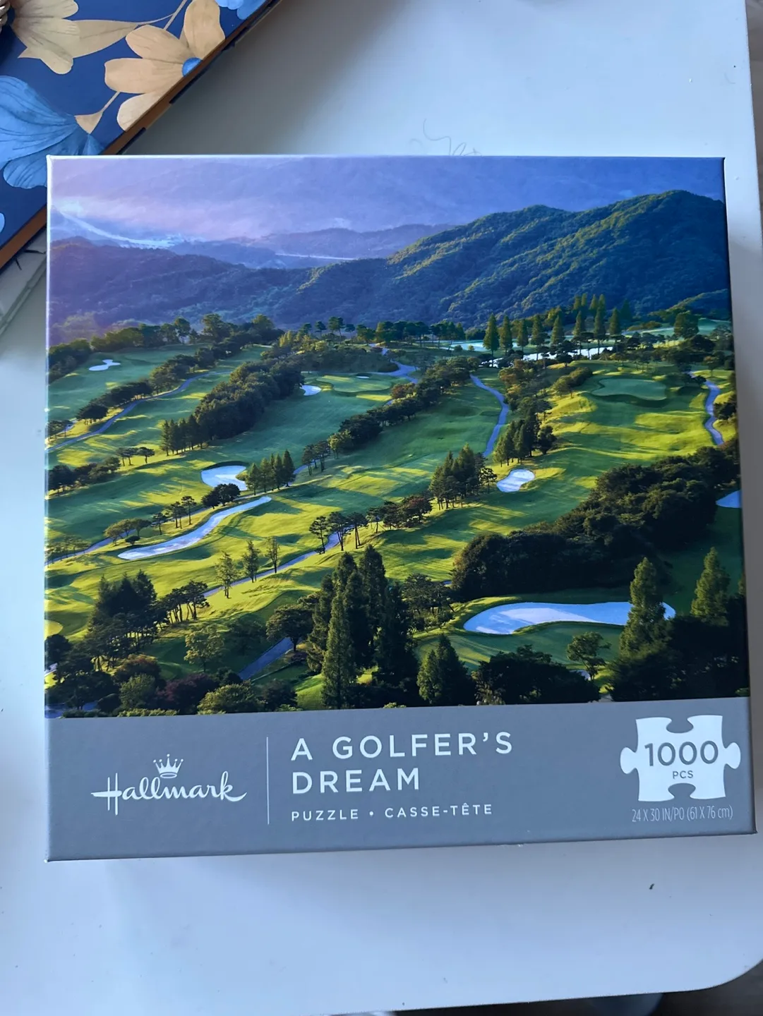 Hallmark A Golfer's Dream 1000 Piece Puzzle thumbnail