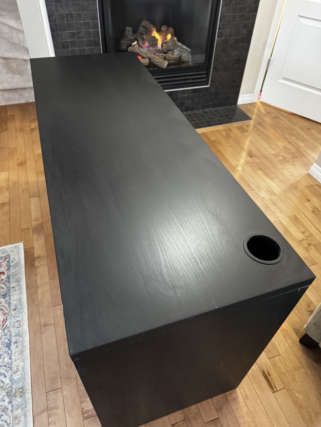 Micke IKEA desk with 2 drawers