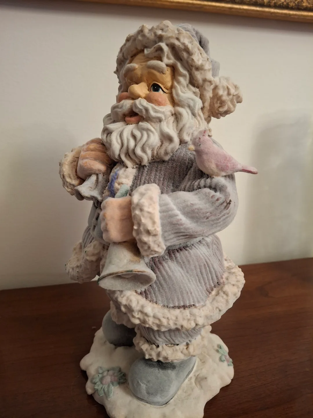 Santa figurine with bag of toys image indicator(4)