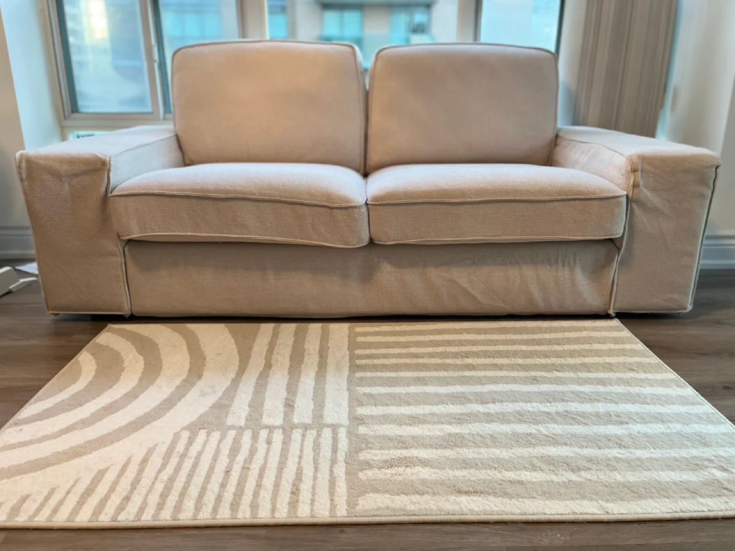 Modern Rug thumbnail