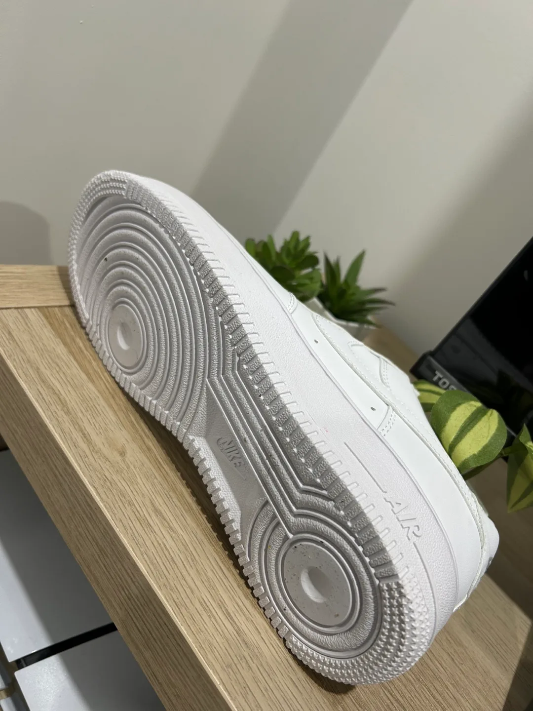 Nike Air Force 1 Low brand new image indicator(4)