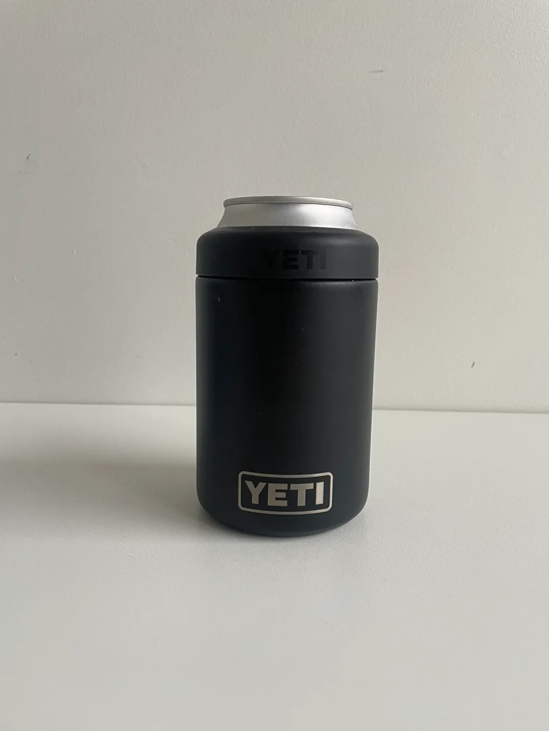 Yeti 12oz / 355ml Can Cooler x2 image indicator(2)