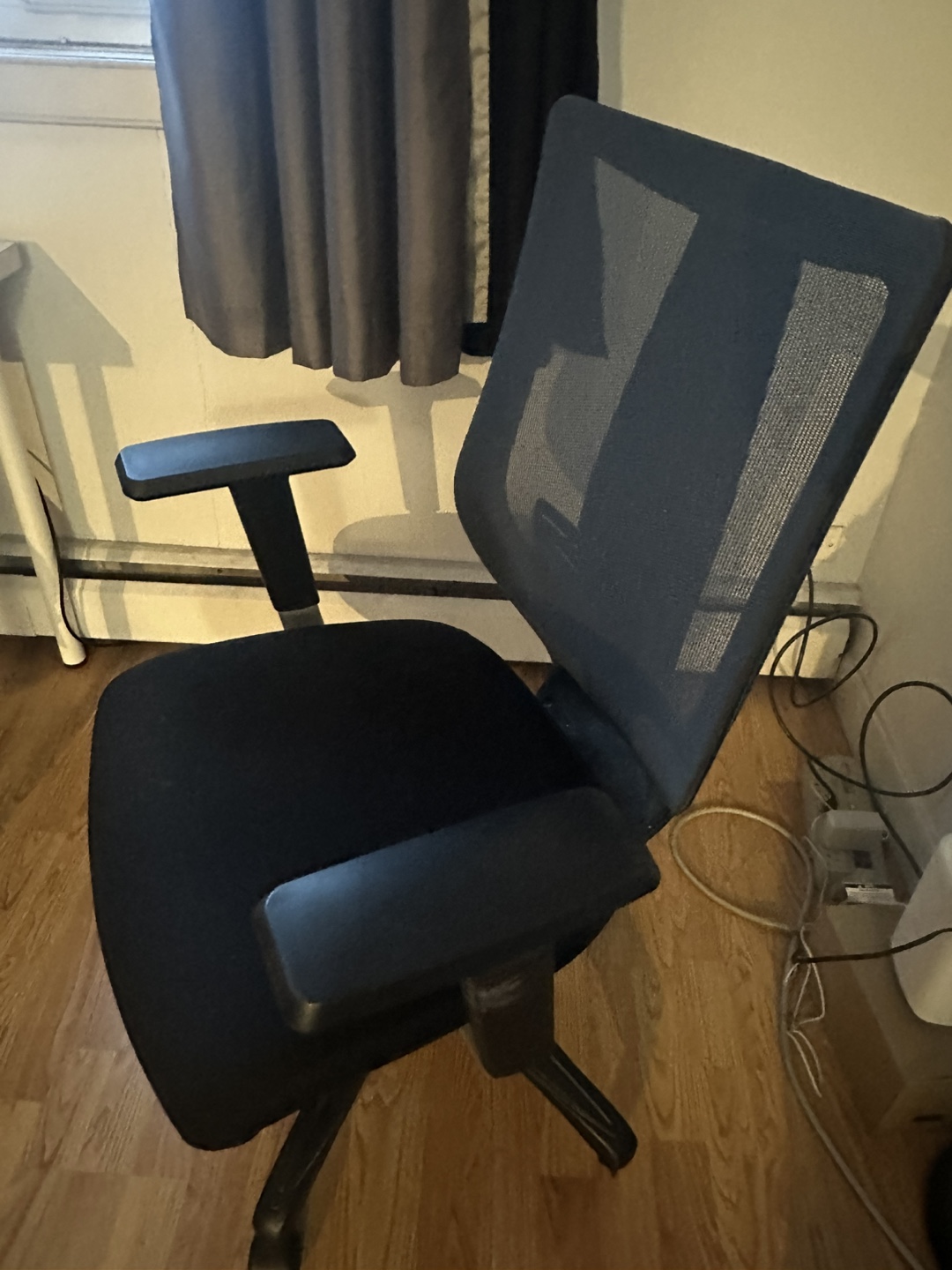 Office Chair - photo 2