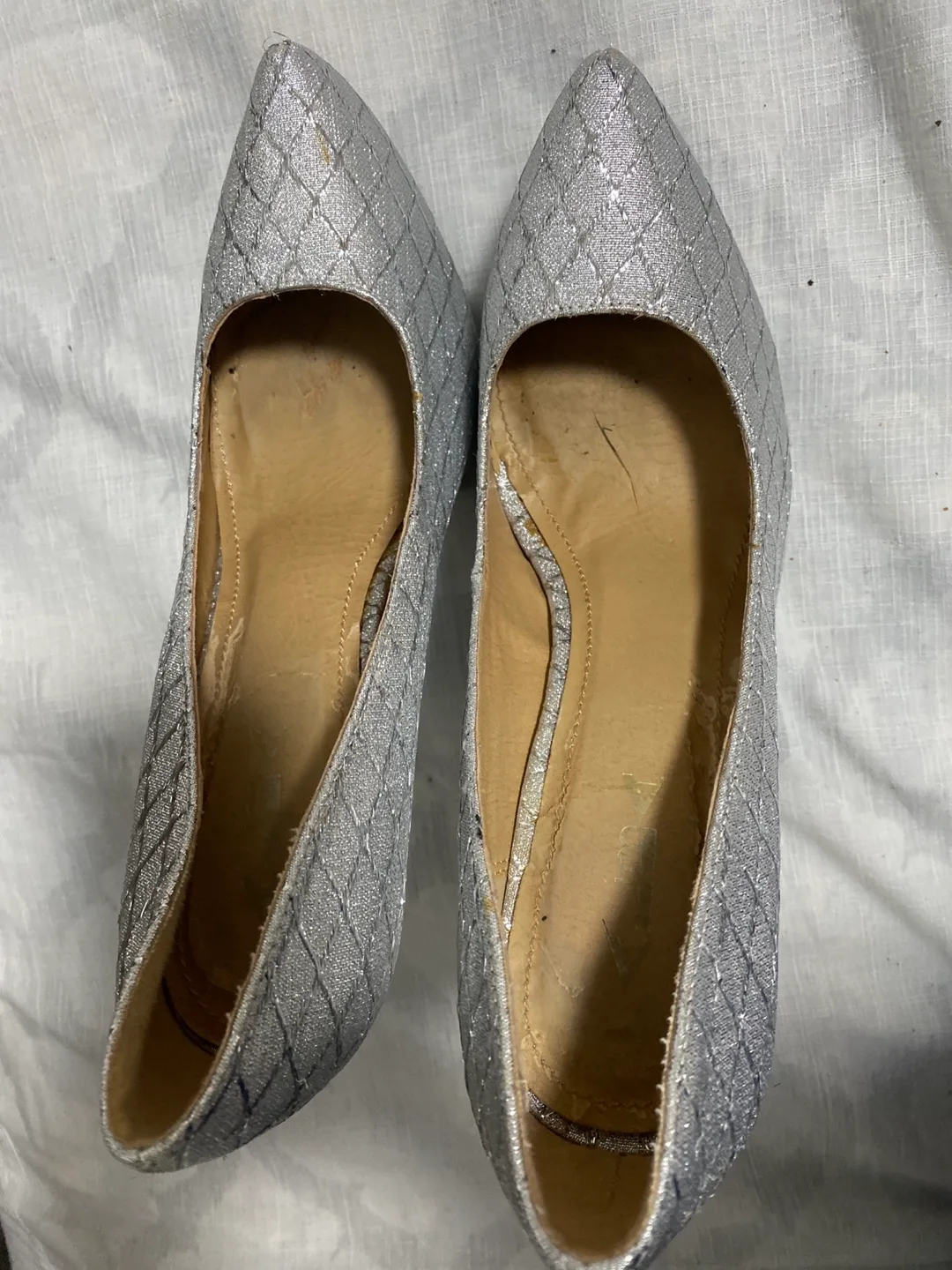 Silver Glitter Platform Heels image indicator(3)