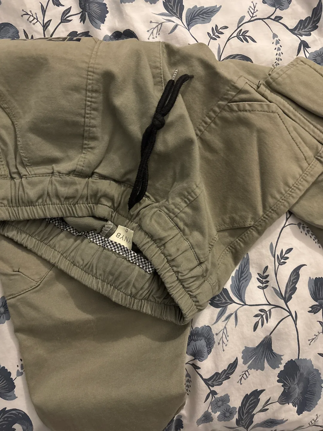 Boys' Green Cargo Pants image indicator(3)