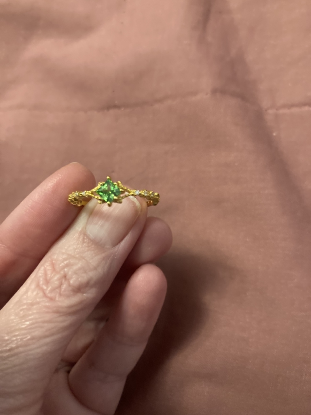 S925 Sterling Silver ring with green gemstone