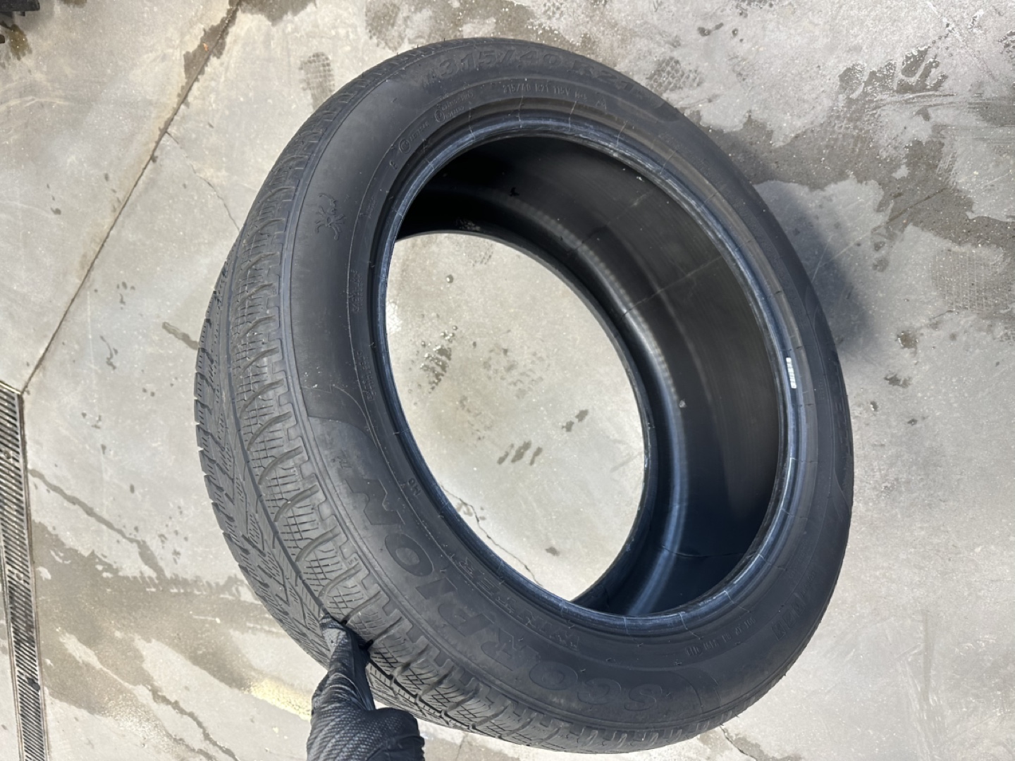 2 Pirelli Scorpion Winter Tires - photo 4
